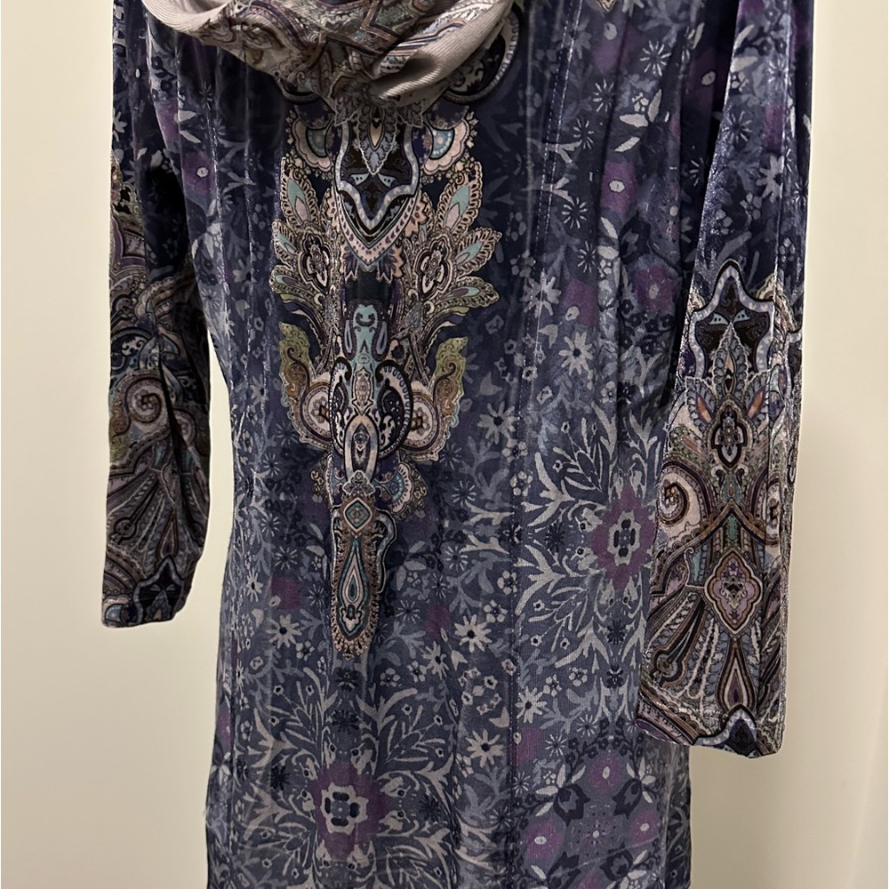 Women’s One World Blue Printed Knit & Velvet 3/4 Sleeve Zip Front Hoodie - Picture 4 of 6